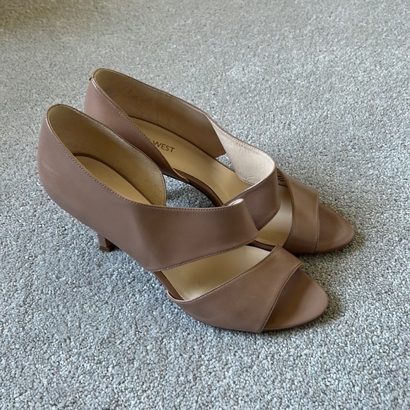 Nine West Shoes - Nine West Brule Taupe Leather Shoes - Size 9M